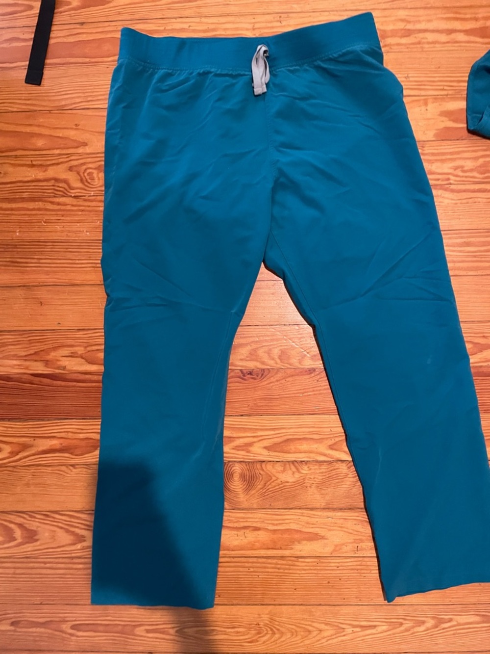 Figs Straight Leg Scrub Pants in Teal Blue